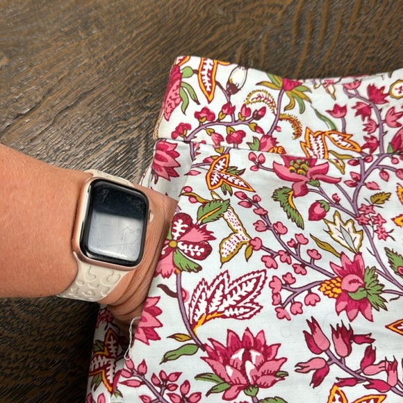 NWOT LOFT™️ Women's Size 0 'THE RIVIERA SHORT' Stretch Bright Floral Shorts - Picture 5 of 14